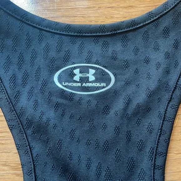 Under Armour Black Racerback Tank-heatgear, loose size large, semi-sheer circles - Picture 6 of 6